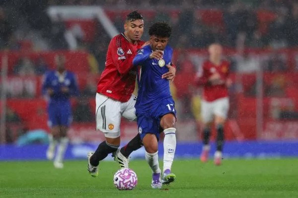 Casemiro có thể được MU gia hạn hợp đồng
