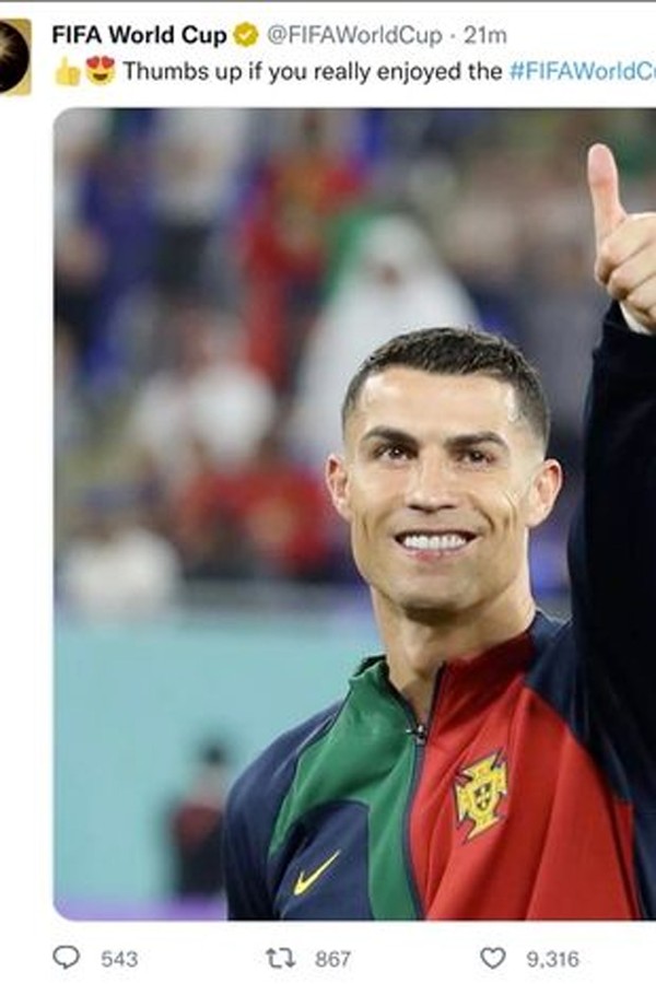 Dòng tweet của FIFA đã xóa khi có hình ảnh Ronaldo