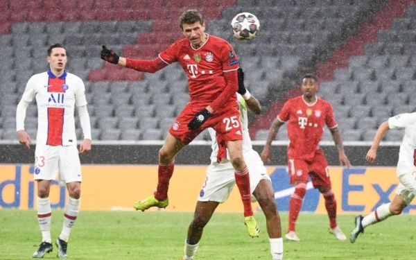 Tiền vệ Thomas Mueller cho rằng, Bayern đủ sức đánh bại PSG ngay trên sân của đối phương