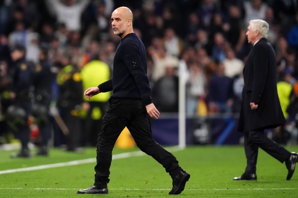 Fan Real chế giếu Guardiola như người đồng tính