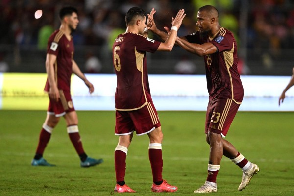 Venezuela có chiến thắng 2-0 quan trọng trước Bolivia