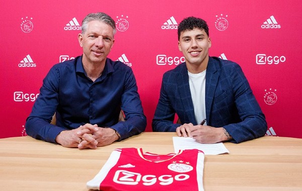 Eduardo Sánchez gia nhập Ajax