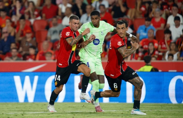 Rashford gia nhập Barca vào mùa hè 2025