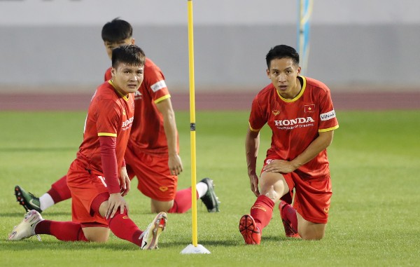 Quang Hải trở về Việt Nam để dự giải giao hữu cùng tuyển Việt Nam ở TP.HCM.