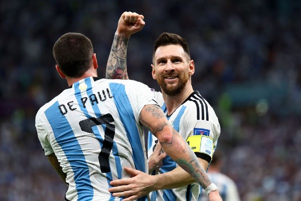 Đồng đội đặt thêm biệt danh mới cho Messi