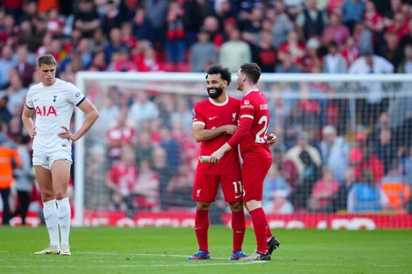 Salah và Liverpool hồi phục khá muộn khi cuộc đua vô địch với họ dường như đã kết thúc