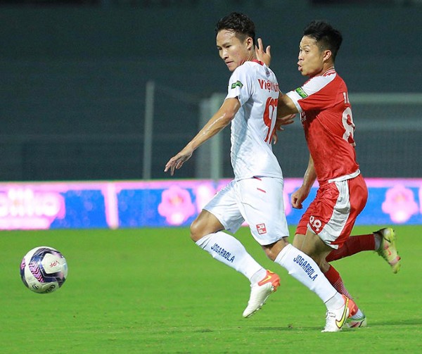 Hải Phòng hòa 1-1 trước Viettel