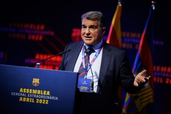 Barca liên tiếp bán đi tài sản để có thêm ngân sách hoạt động cho mùa giải 2022/23.